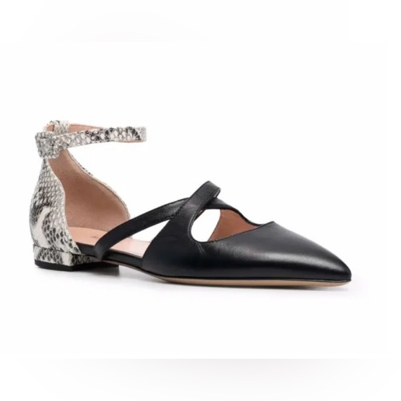 Bally Python Print Pointed Pumps - Size 7.5 (Fits Like 7)  Women's Shoes - Picture 1 of 13